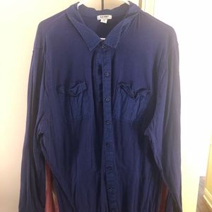 WOMENS OLD NAVY BUTTON UP